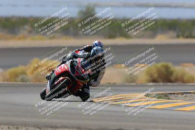 media/Oct-08-2022-SoCal Trackdays (Sat) [[1fc3beec89]]/Turn 14 (1050am)/